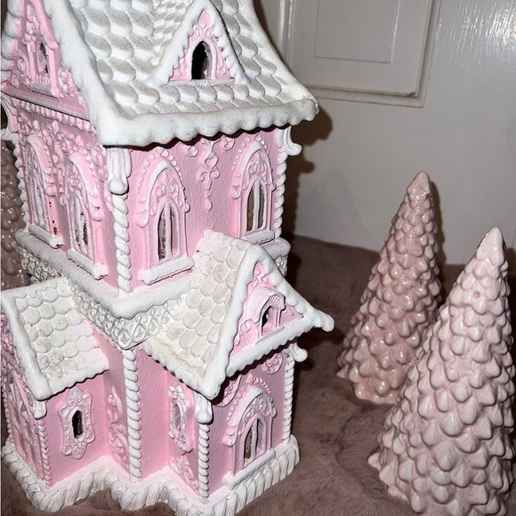 Custom Pink Gingerbread Victorian sugar house castle pastel lights up - Picture 6 of 8